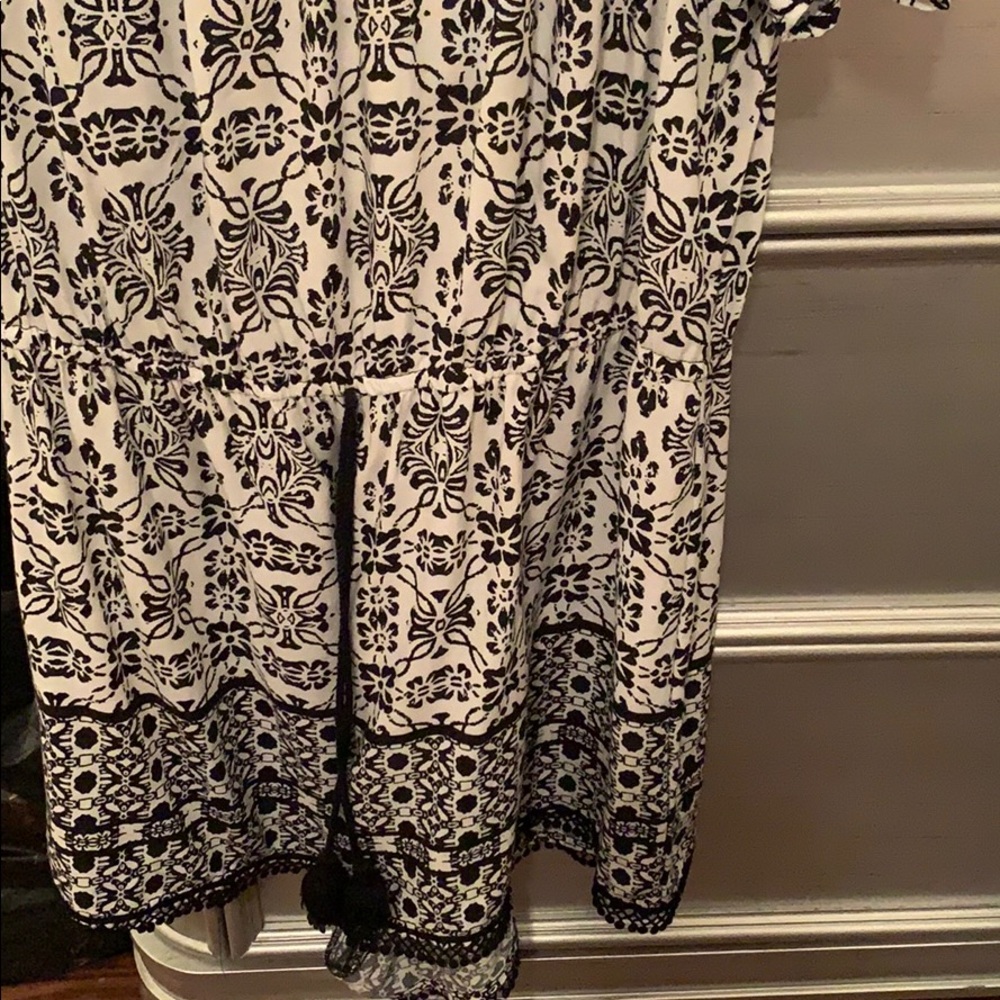 Romper - Picture 3 of 4